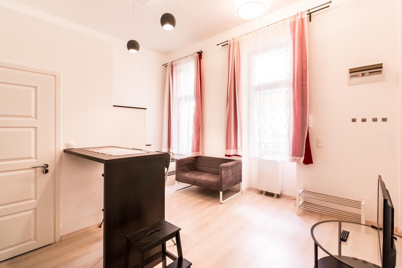 Mickey'S Flat Close To Budapest Whaleアパートメント エクステリア 写真